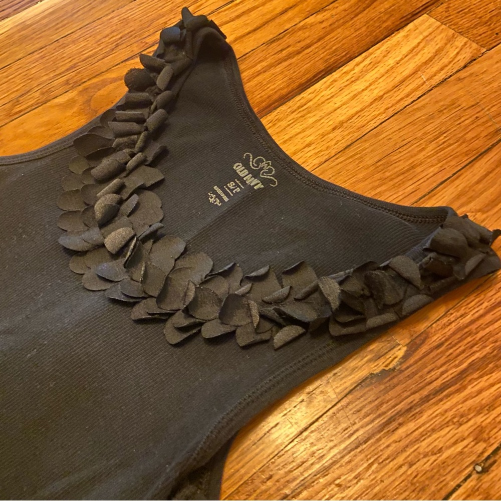 Old Navy floral appliqué tank